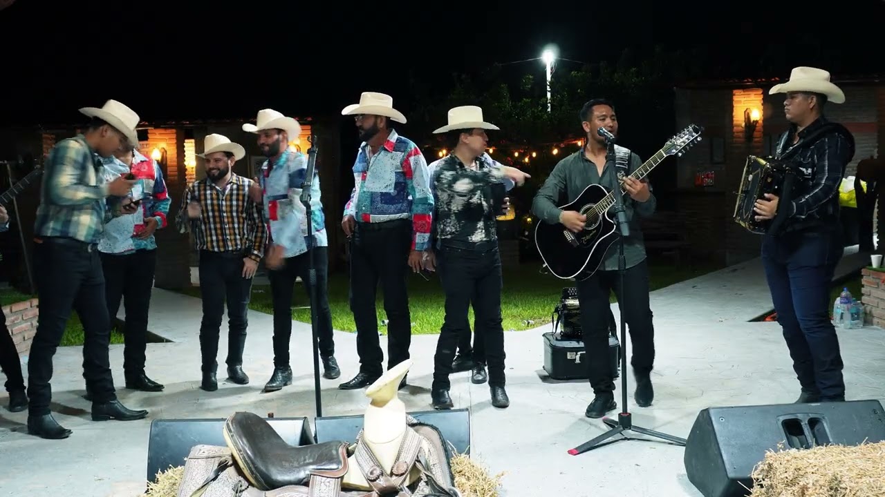 ARIEL Y ARIEL - LA ME&Ntilde;IZA - INOLVIDABLES DE SINALOA - COLLAR DE GUAMUCHIL