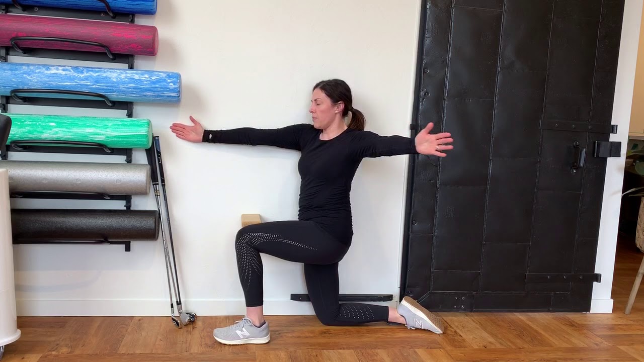 Half kneeling thoracic rotation