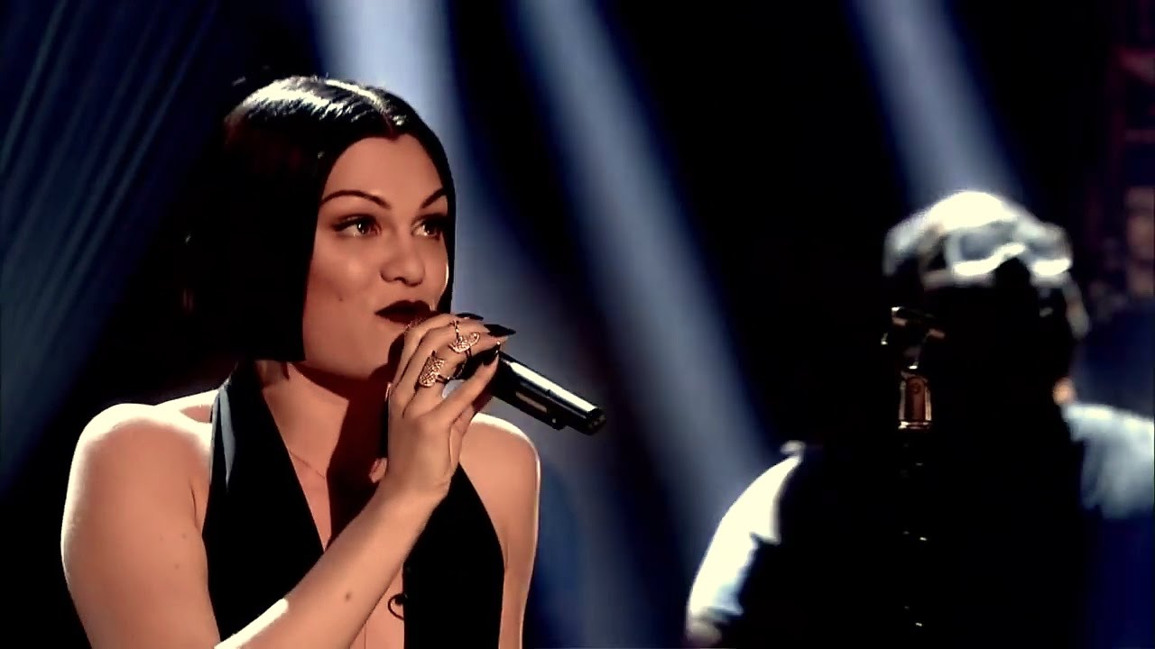Jessie J - Masterpiece (G. Norton Show 2015)