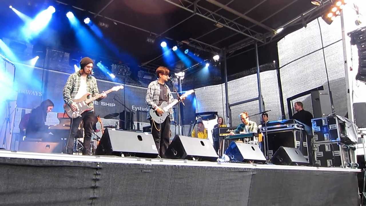 Knút - Sitting By The Sea (live G! Festival 2012)