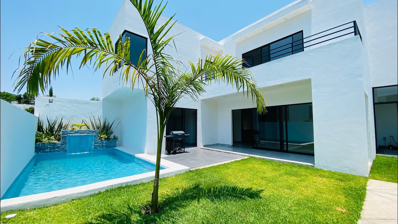 Casa Nueva en Venta dentro de Fraccionamiento en Jiutepec. Alberca, Jardín y 4 Habitaciones.
