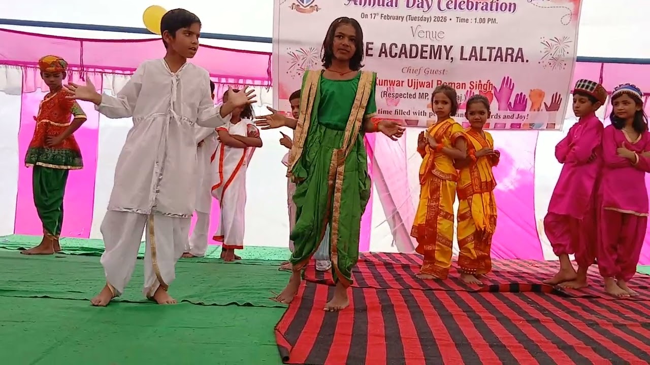 Unty in denversity  hamre desh mai alg alg  jati alg alg dharm hai but sab bharat ke nivasi hai 😅🥰😊 