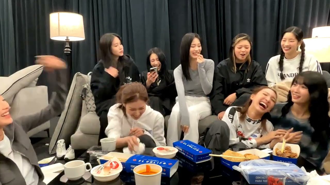240203 TWICE Instagram LIVE / 트와이스 인스타 라이브 [ENG/JP SUB]
