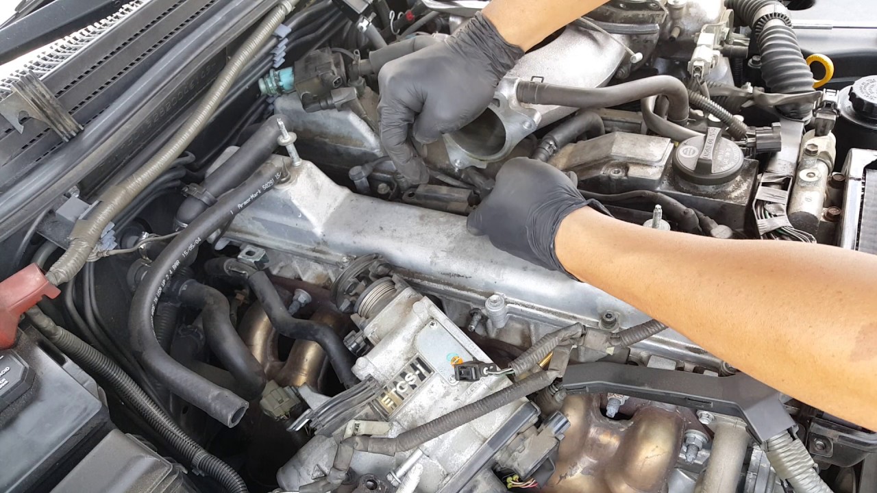 01 Lexus IS300 2JZ-GE SPARK PLUG REMOVAL/REPLACEMENT