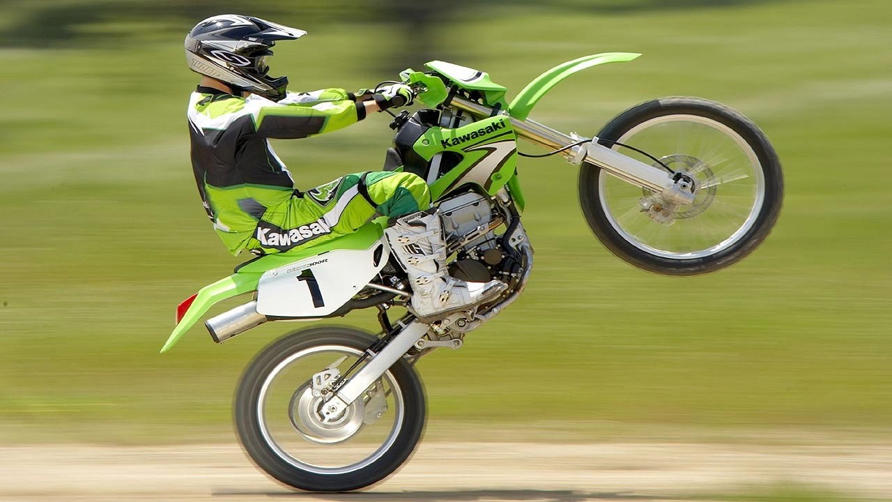 *RAW* // KLX300R !  // FAST RIDDING IN THE WOODS! // TRAIL // *BEST EDIT*