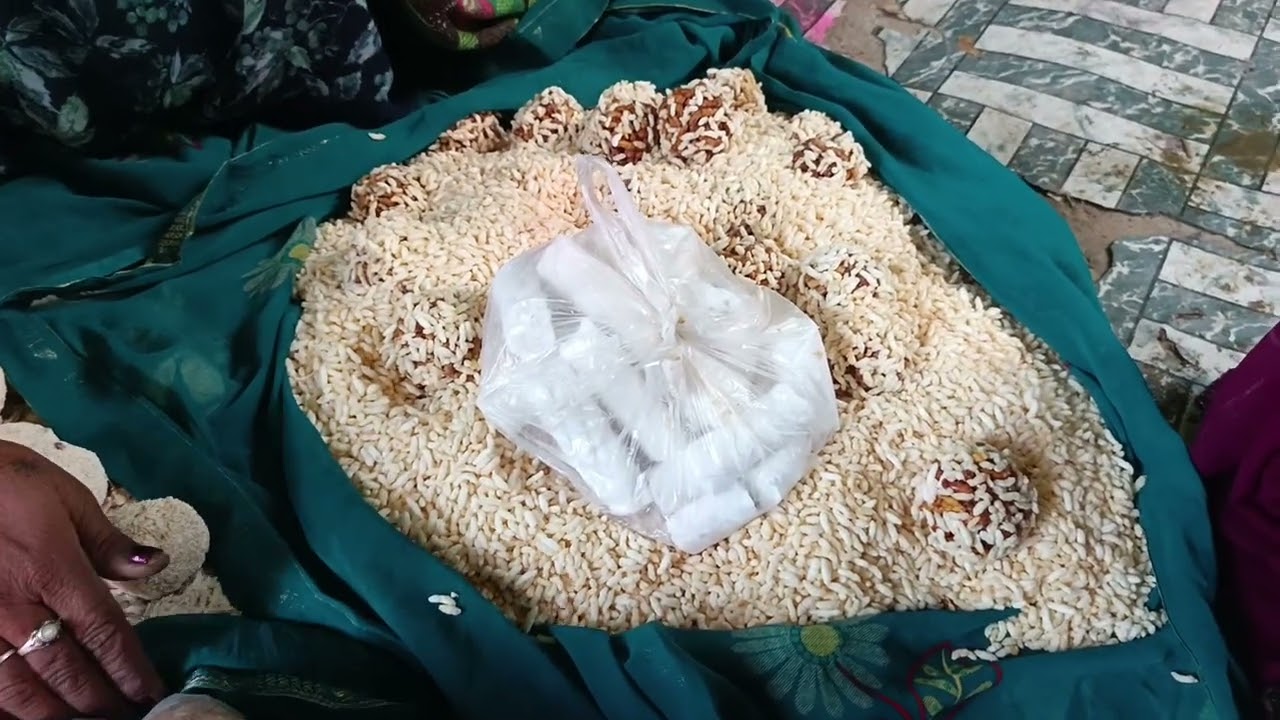 खुशबू रानी की भाभी की मायके से आया खिचड़ी