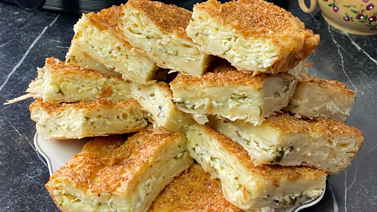 KIRPIK BÖREK TARİFİ - SU BÖREĞİ KIVAMINDA DIŞI ÇITIR İÇİ YUMUŞACIK.