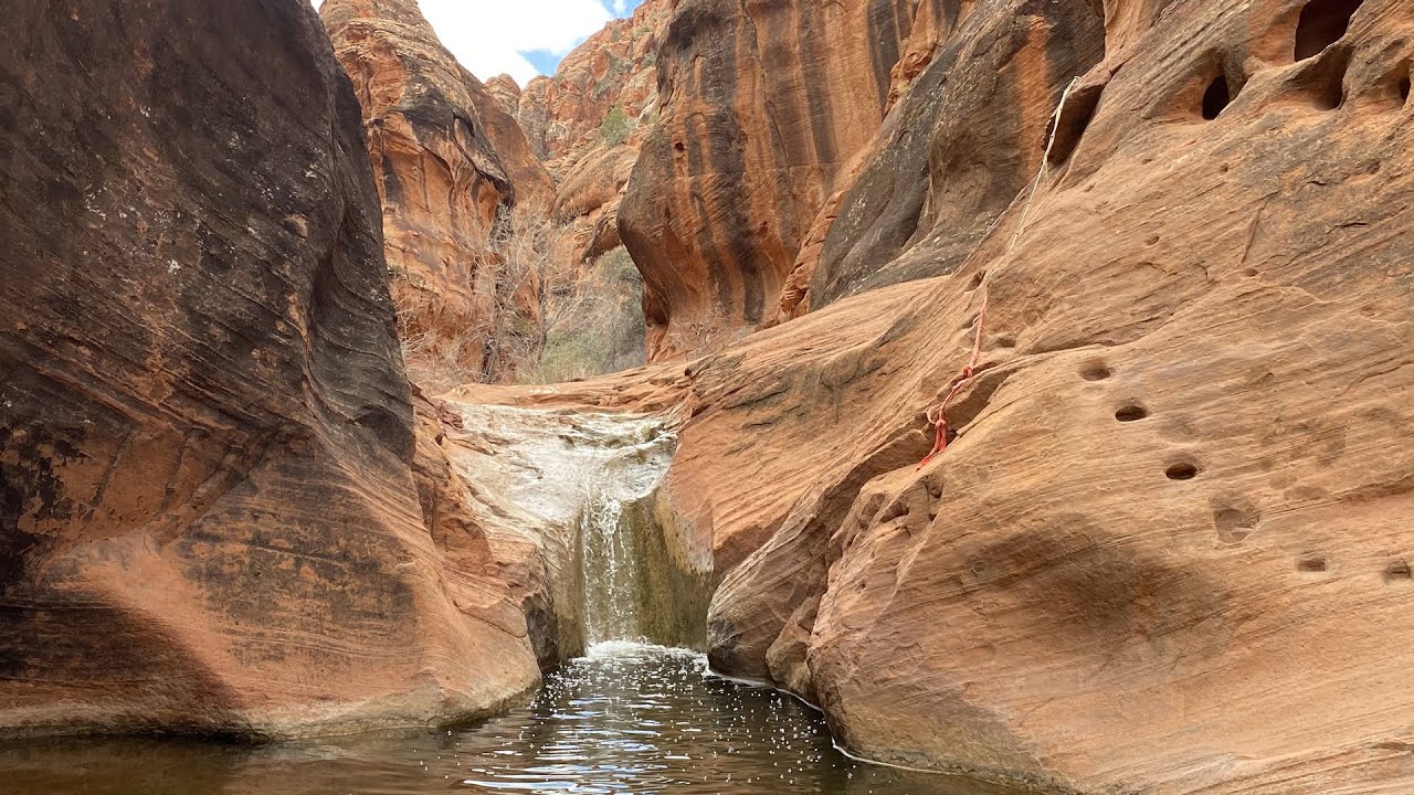 [4K] Red Reef Trail near st George Utah in Leeds Utah  Virtual Hike | Slot canyon with Waterfalls