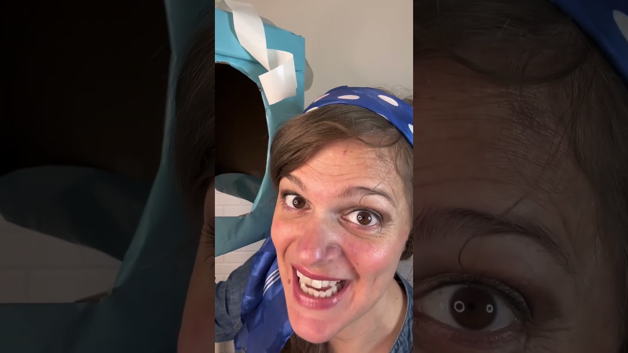 🤗Midwest Mom makes you a last minute costume! #asmr #halloween #tingles ##asmrvideos #midwest