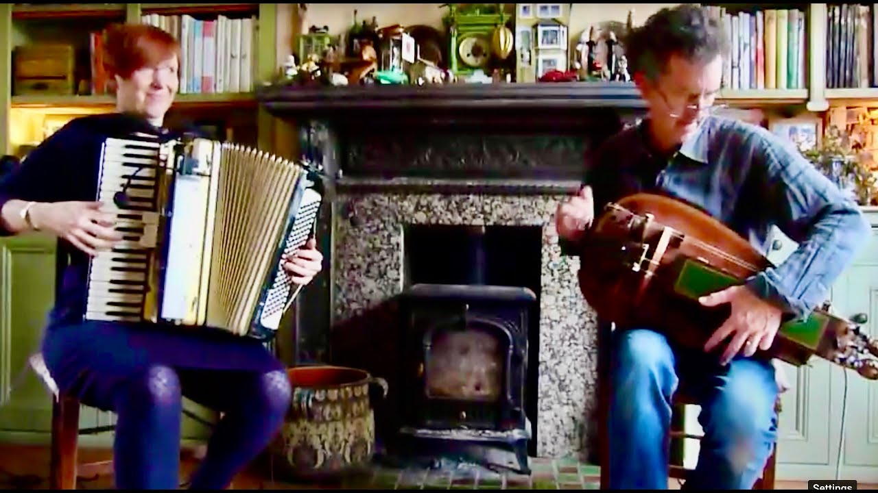lyvet ( Hurdy Gurdy and Accordeon) 2019