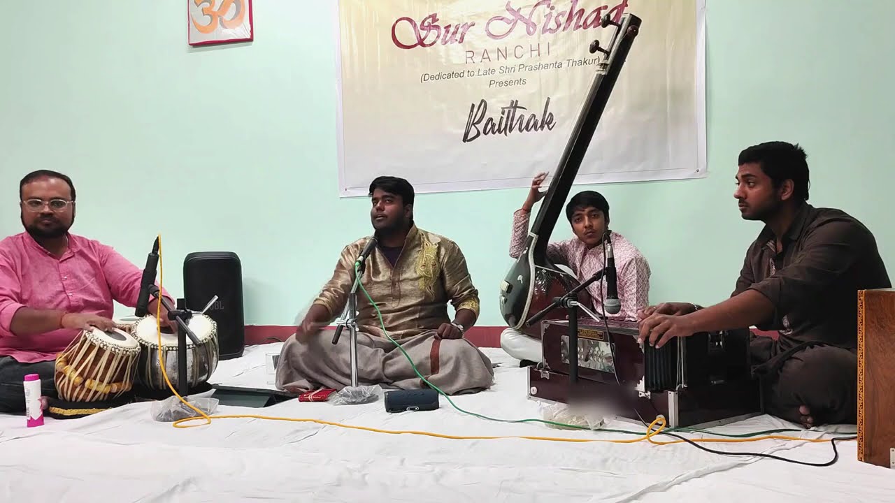 Aditya Pandey [Vocal], Srijit Chatterjee [Tabla], Kaushik Dubey [Harmonium] - Sahana