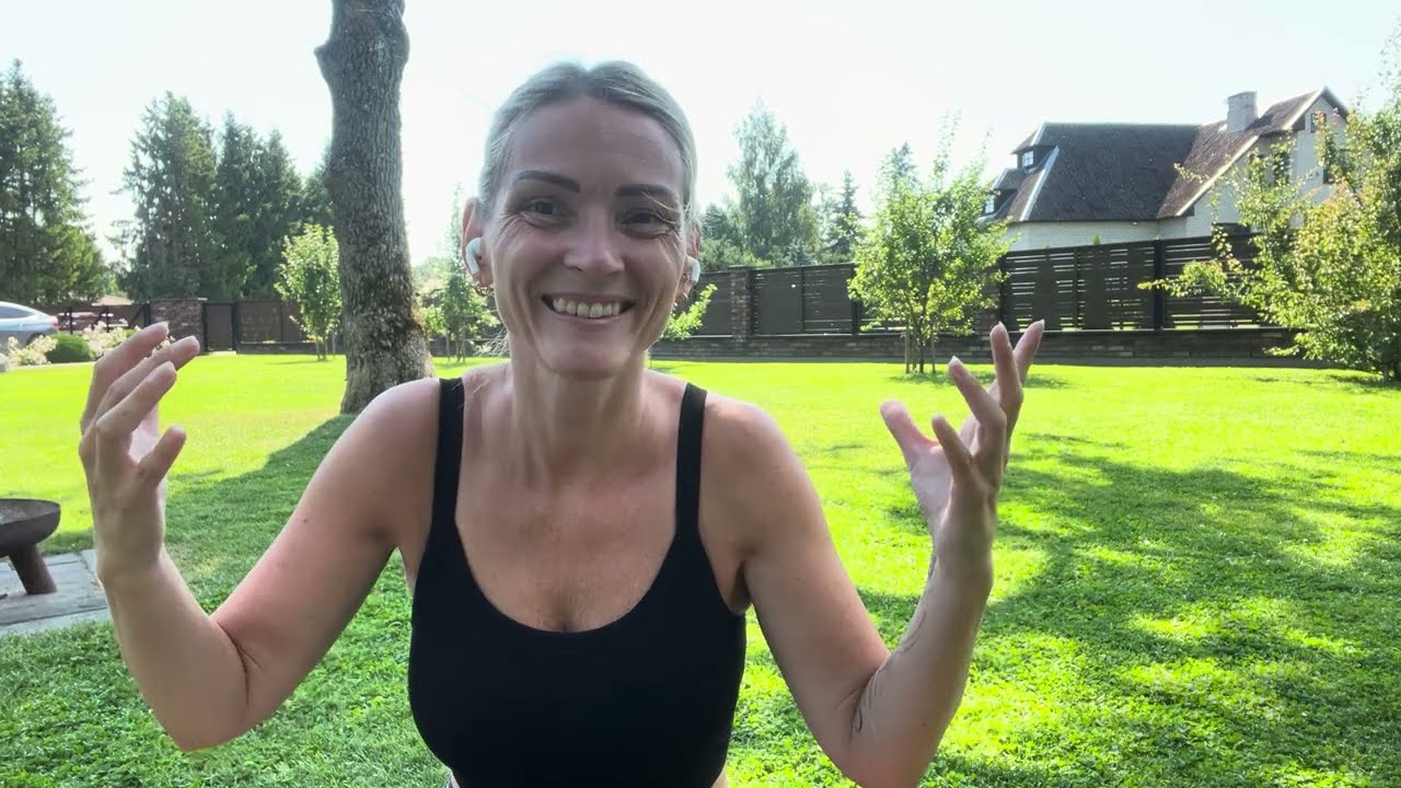 На самом деле никто никогда не спал. Но кажется, что сон всё-таки закончился.