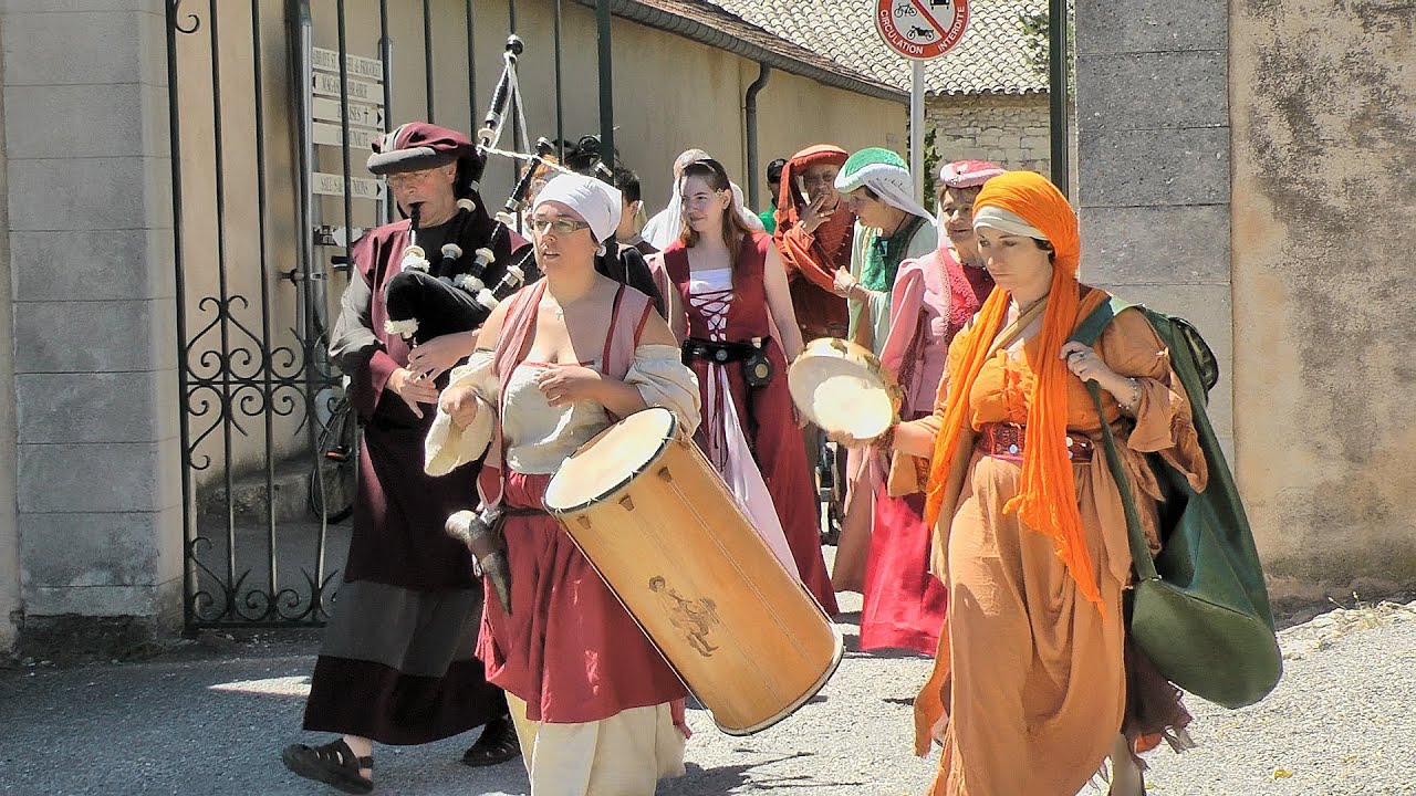 Abbaye Saint-Michel de Frigolet (Provence; France). A concert of medieval music [HD] (videoturysta)
