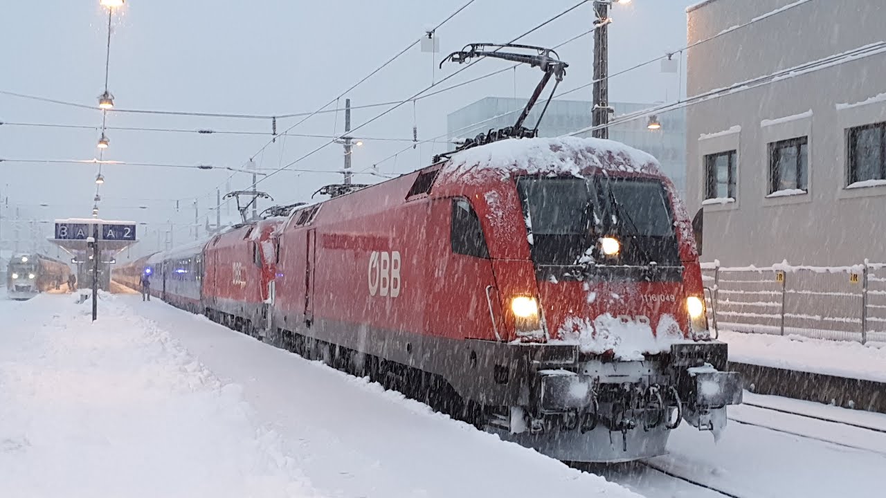 Dornbirn | Zugverkehr im tief verschneiten Vorarlberg | SBB EC Wagen | IC 118 | 119 | Ersatzgarnitur