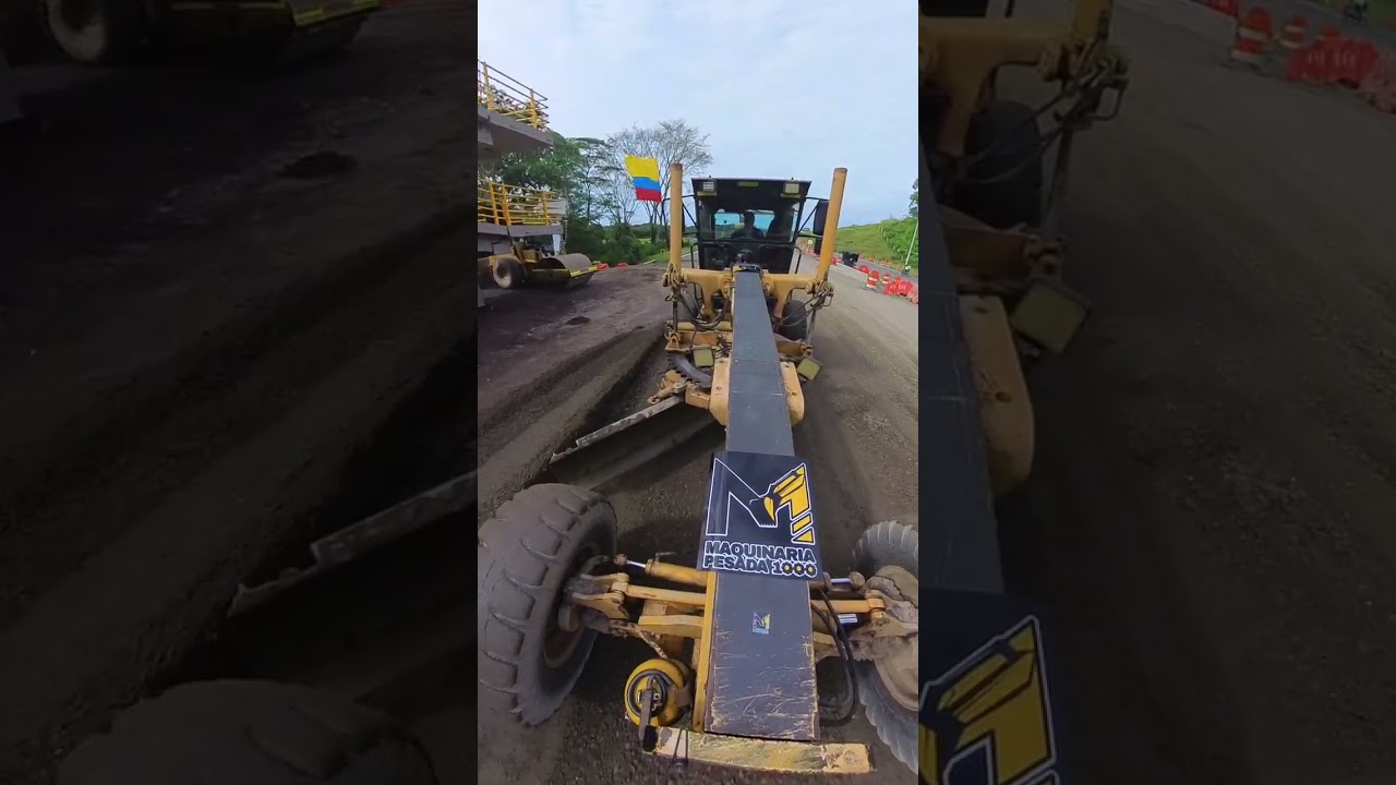 This is how a motor grader is operated