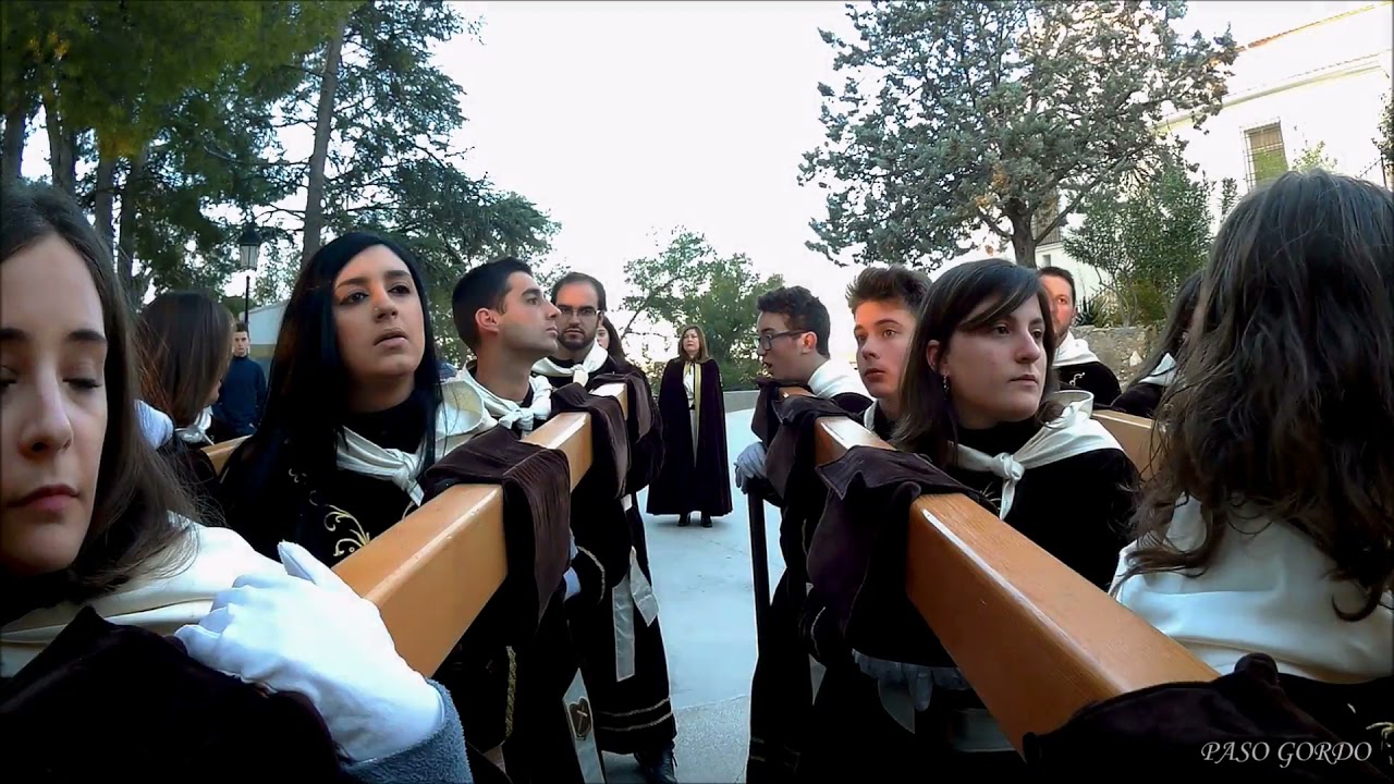 Bajada del Cristo Resucitado de la Encarnación y Saluda con la Magdalena