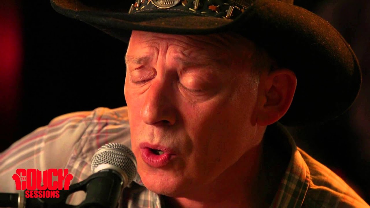 The Couch Sessions - 1000 Mile Highway - Devil in My Shoes