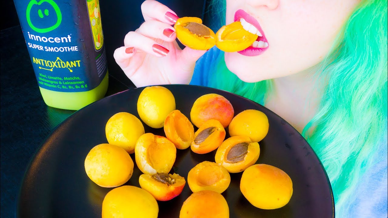 ASMR: Crunchy Sugar Apricots & Green Matcha Smoothie ~ Relaxing Eating Sounds [No Talking|V] 😻