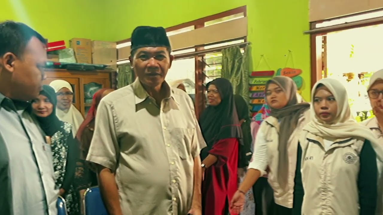 KKN PKMSK KELOMPOK 11 UNIVERSITAS PGRI YOGYAKARTA PADUKUHAN TAMBAK | BERSAMA ANGGOTA KWT MELATI ASRI