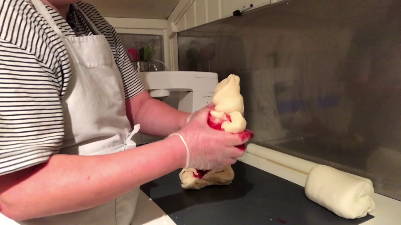 Farging av marsipan fra Lindas Kaker