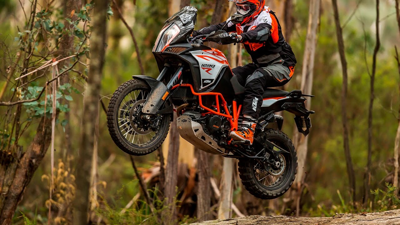 KTM Adventure 1290S, 1290R, 1090R Review