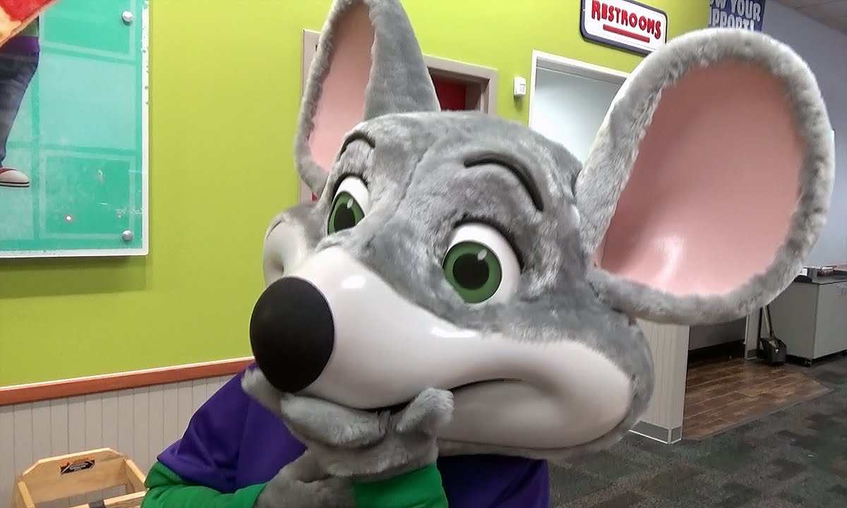 Fun Chuck E. Cheese Grand Opening and Plans for 2016 (Blessed Seven VLOG)