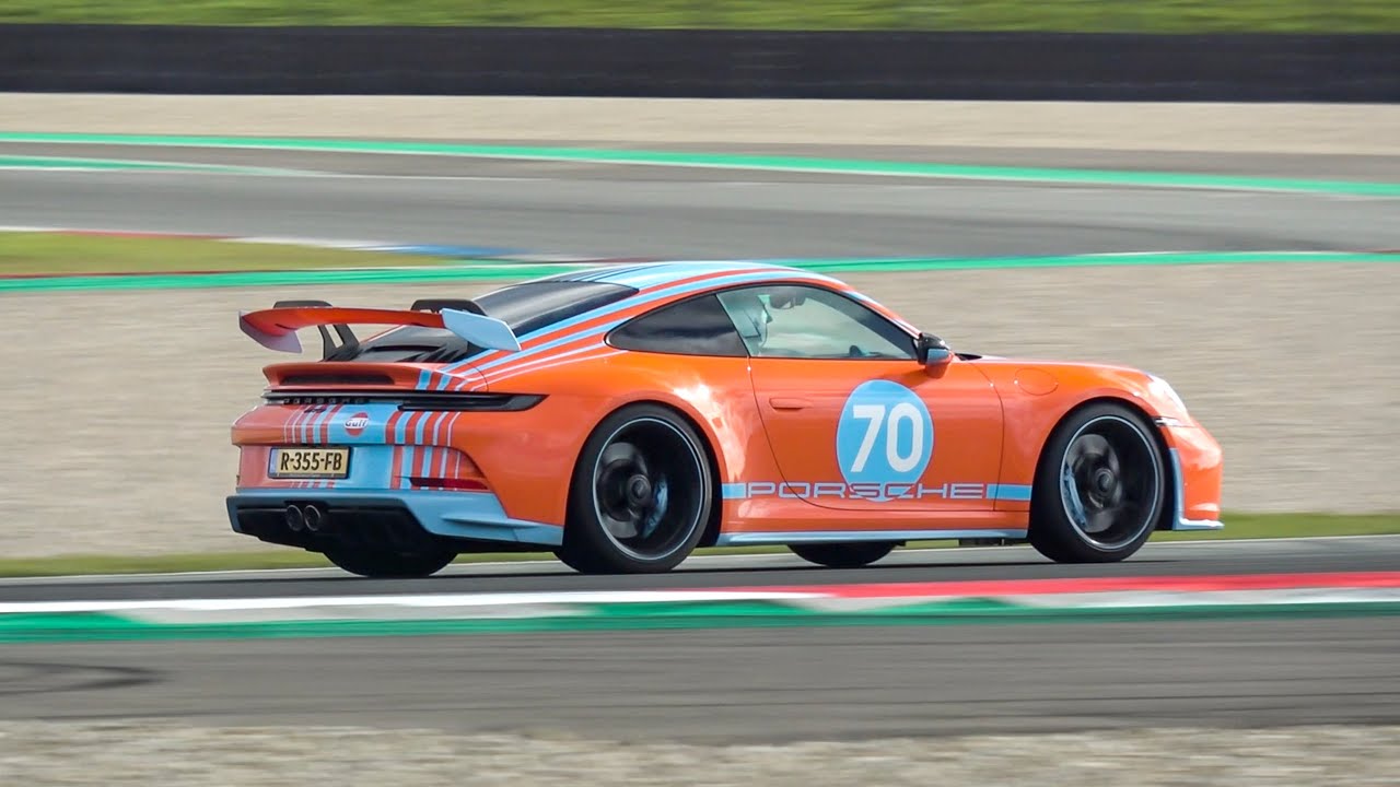 Porsche 992 GT3 with Akrapovic Exhaust (Manual) - Start Up, LOUD Accelerations, Downshifts!
