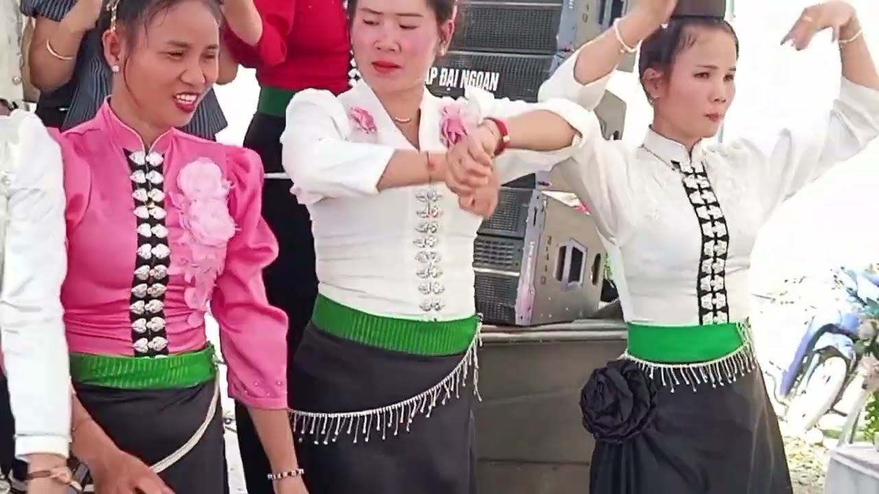 MỪNG TÂN GIA ĐẠI CÁT THU ÓN NGÀM TỢ 
