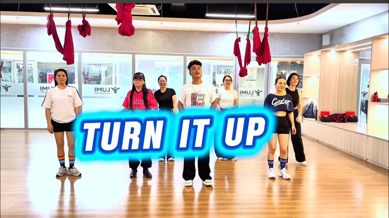 Turn it up by Iggy Azalea ft. Tyga ||easychoreo|| ||Zumba|| 