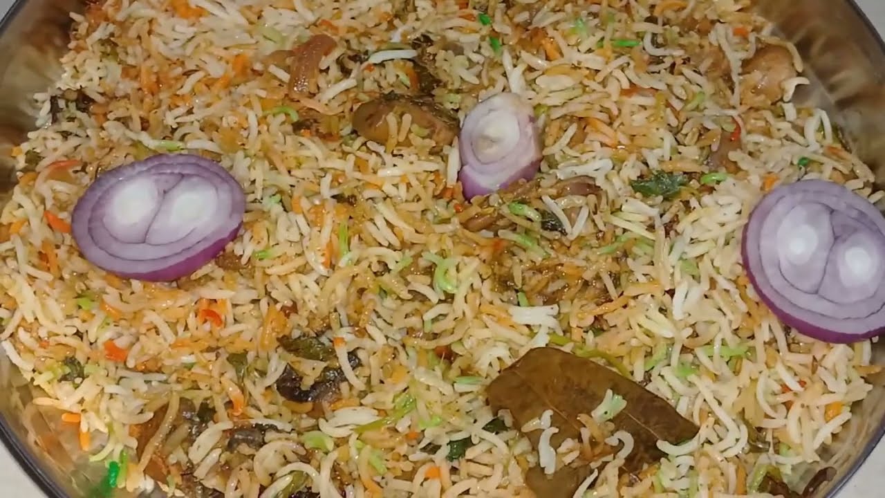 Restaurant మష్రూమ్ ధం బిర్యానీ | Mushroom Dum Biryani in Telugu | Mushroom Biryani recipe by prithi.