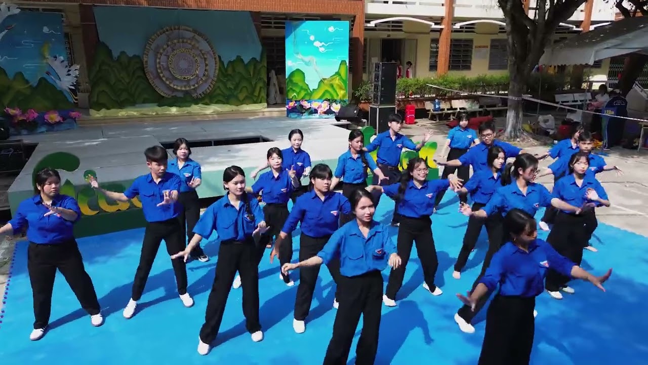 Tiết Mục Múa Tinh Hoa Việt Nam - Tập Thể Trường THPT Tân An