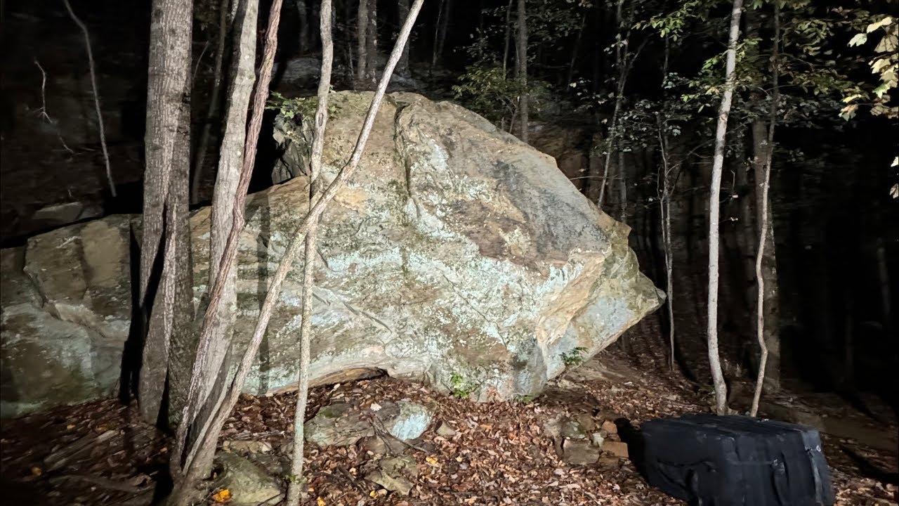 Outdoor Bouldering at night (11/2/24)