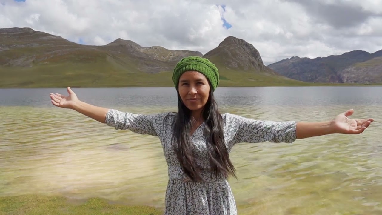 HANAQ PACHAPI WASI Hermosa Alabanza en quechua