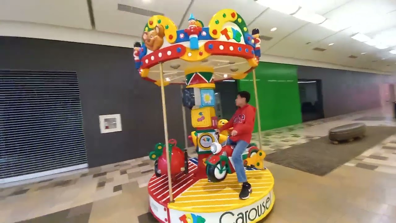 2000s Toy Carousel Kiddie Ride