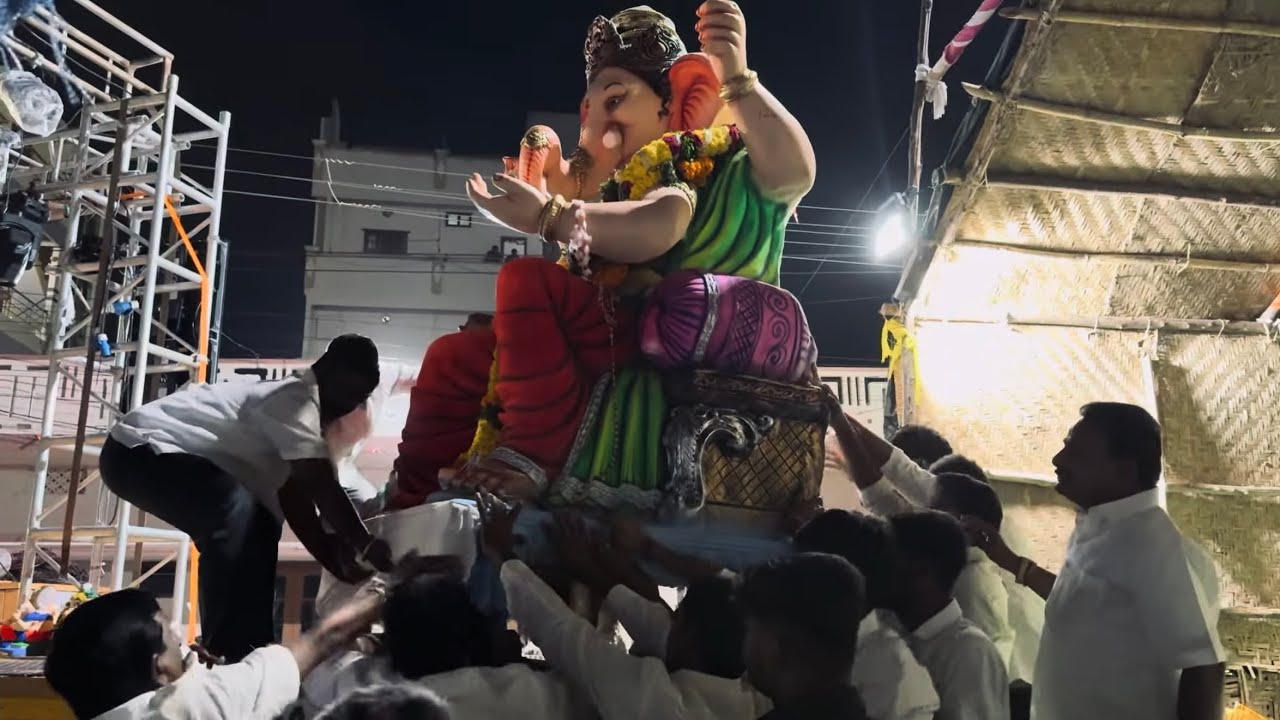 Galli ka ganesh nimarjanam 🥺