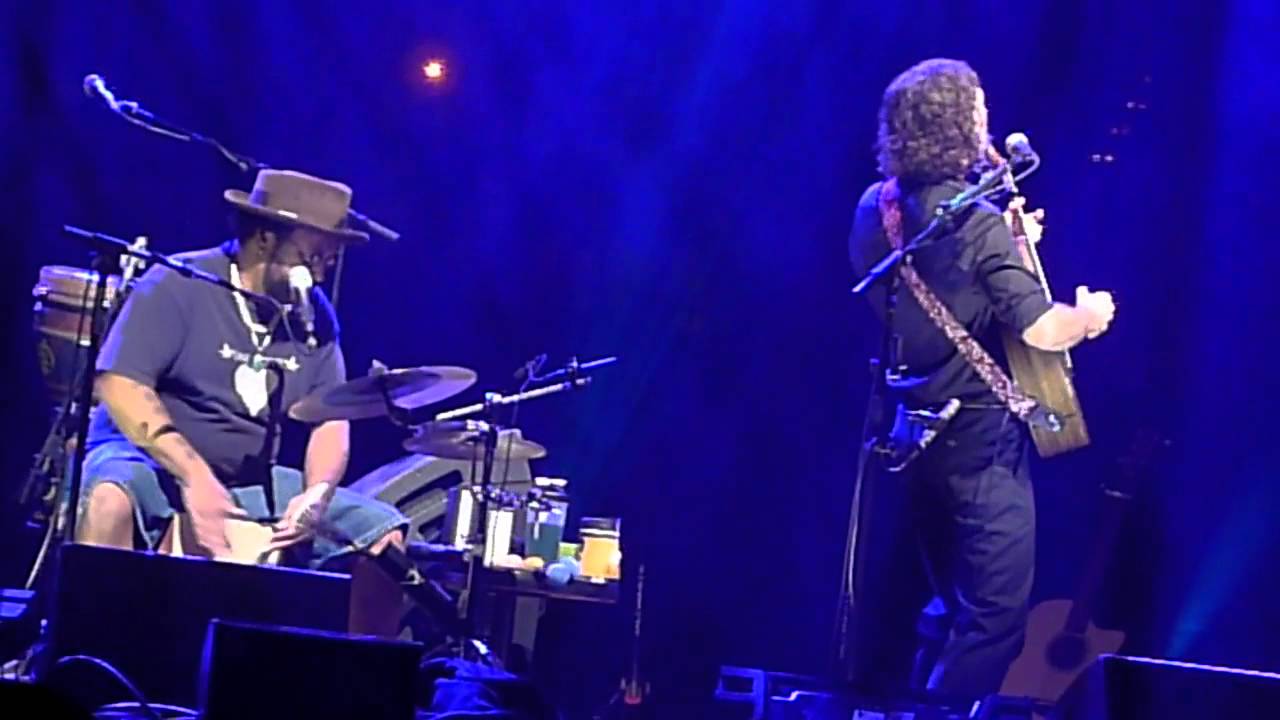 Bottom of the Sea (Sail Away) - Jason Mraz + Toca Rivera - Live in Sydney 2011