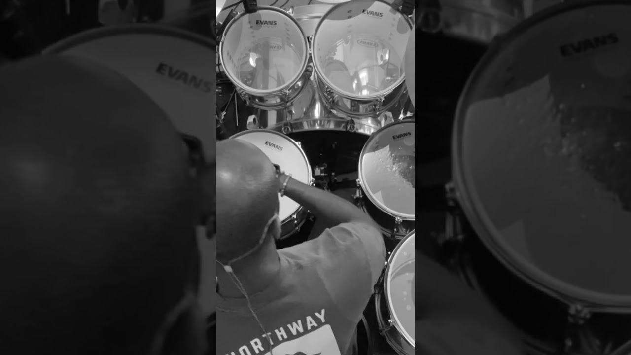 Desktop Drummer 🥁 #drums #groove #evansheads #beats #vicfirth