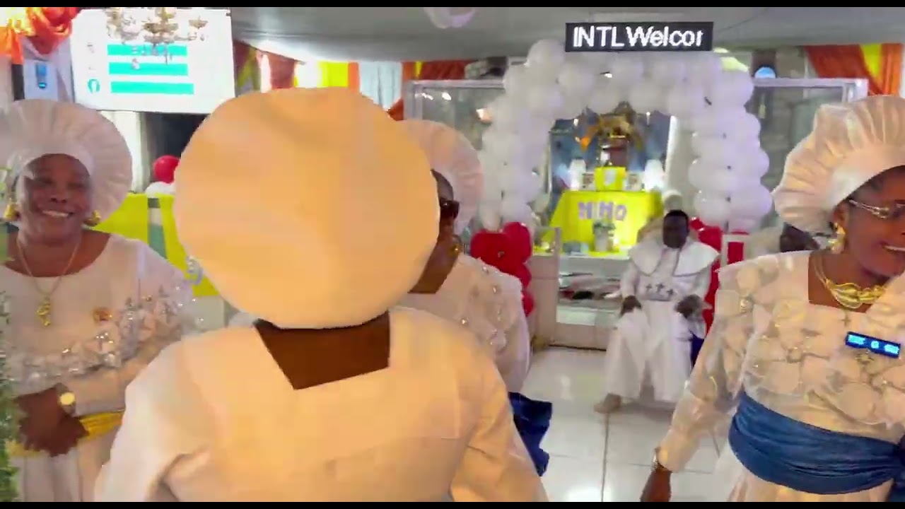 Who Cain tie their loin fastest and correct. Our Mothers took on stage as we put them to test