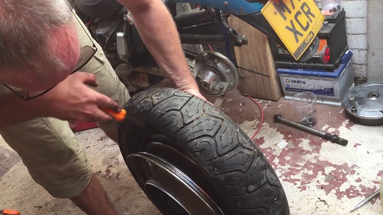 rusty yamaha virago 535 re-build part 2 - starting to refurbish the wheels