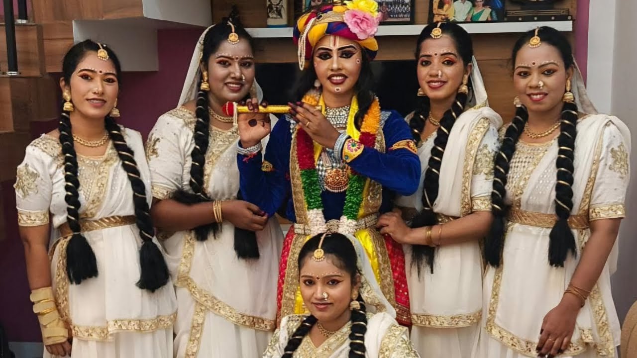 കൃഷ്ണനും രാധമാരും നിറഞ്ഞാടിയ നിലാവ് #viralvideo #dance #radhakrishna