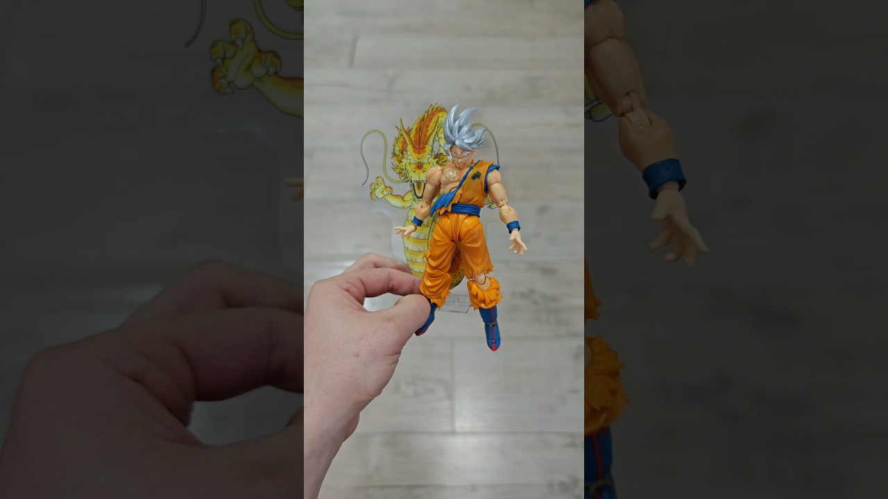 ultra instinct Goku #dragonball #dragonballz #goku #dragonballsuper #actionfigures #dbz #shfiguarts
