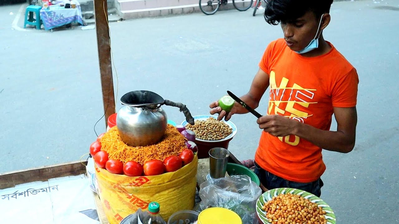 Ghoti Gorom Jhal Muri | Bangladeshi Street Food