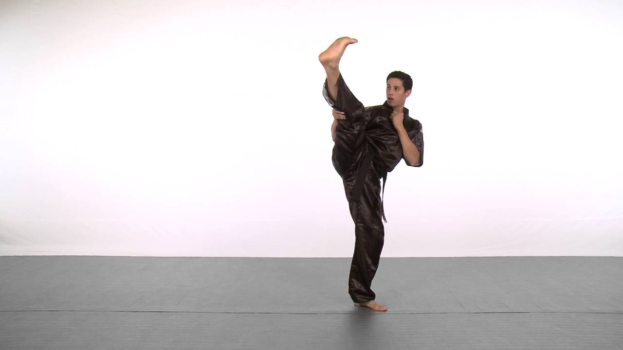 Justin Ortiz: How to do a Universal Chambered Ax Kick (Beginner Students)