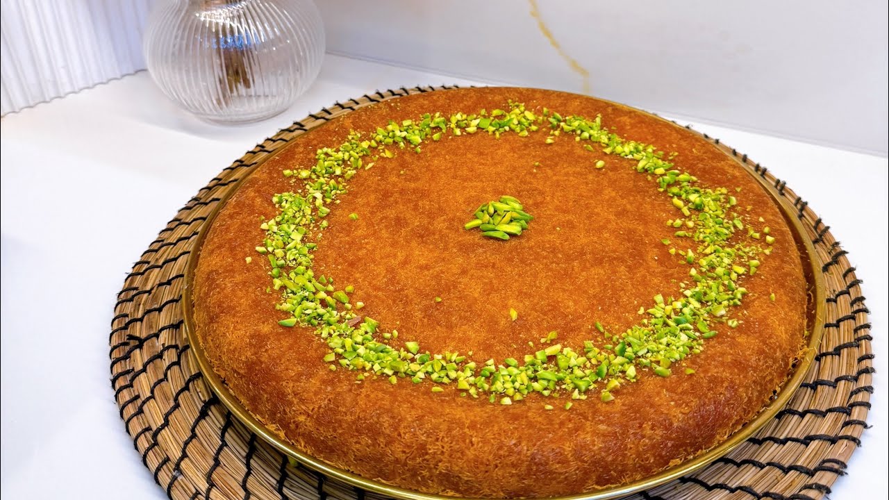 الكنافة بالقشطة كل اللي هيدوقها من ايديكي هيدمنها من جمالها ❤️😍