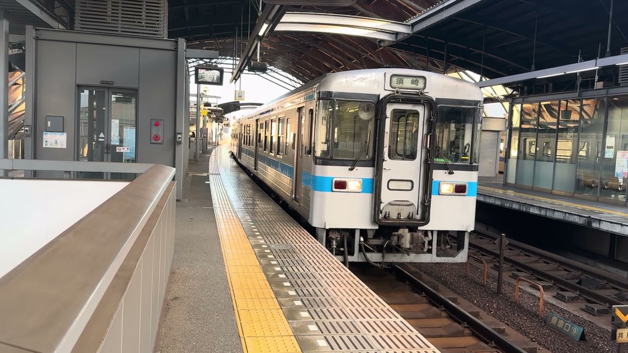 JR四国1000形　土讃線普通須崎行き　高知駅　発車