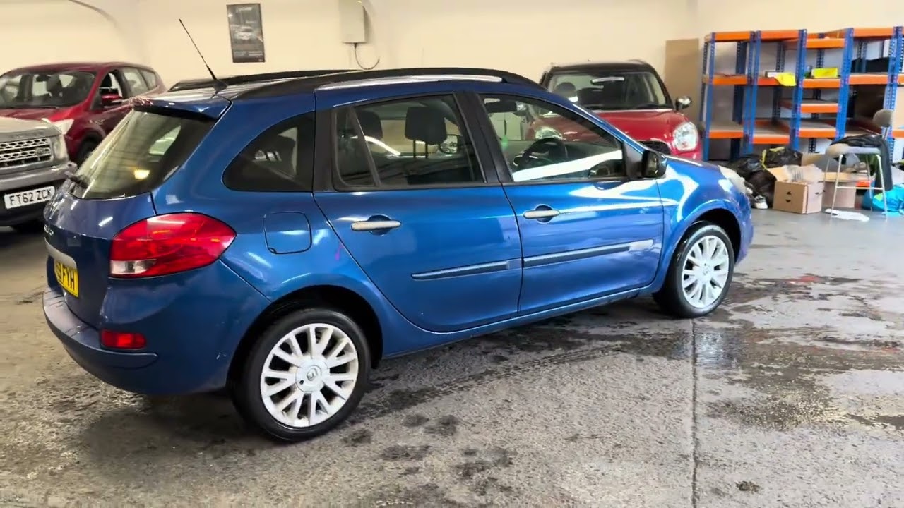 @EssexSelectCarsLtd Renault Clio estate