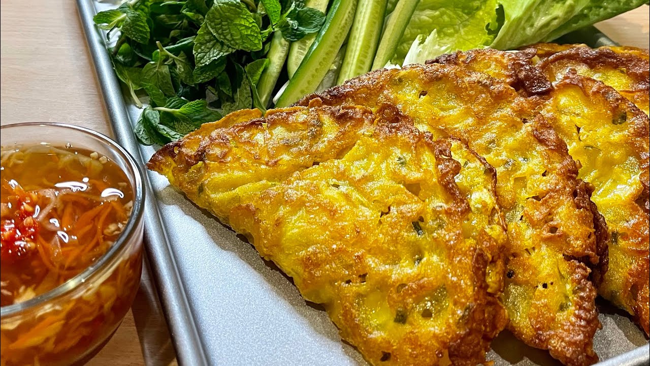 BÁNH XÈO CHAY MIỀN TRUNG, giòn rụm, o dùng bia hoặc nước có ga | Crispy Vegetable Pancake