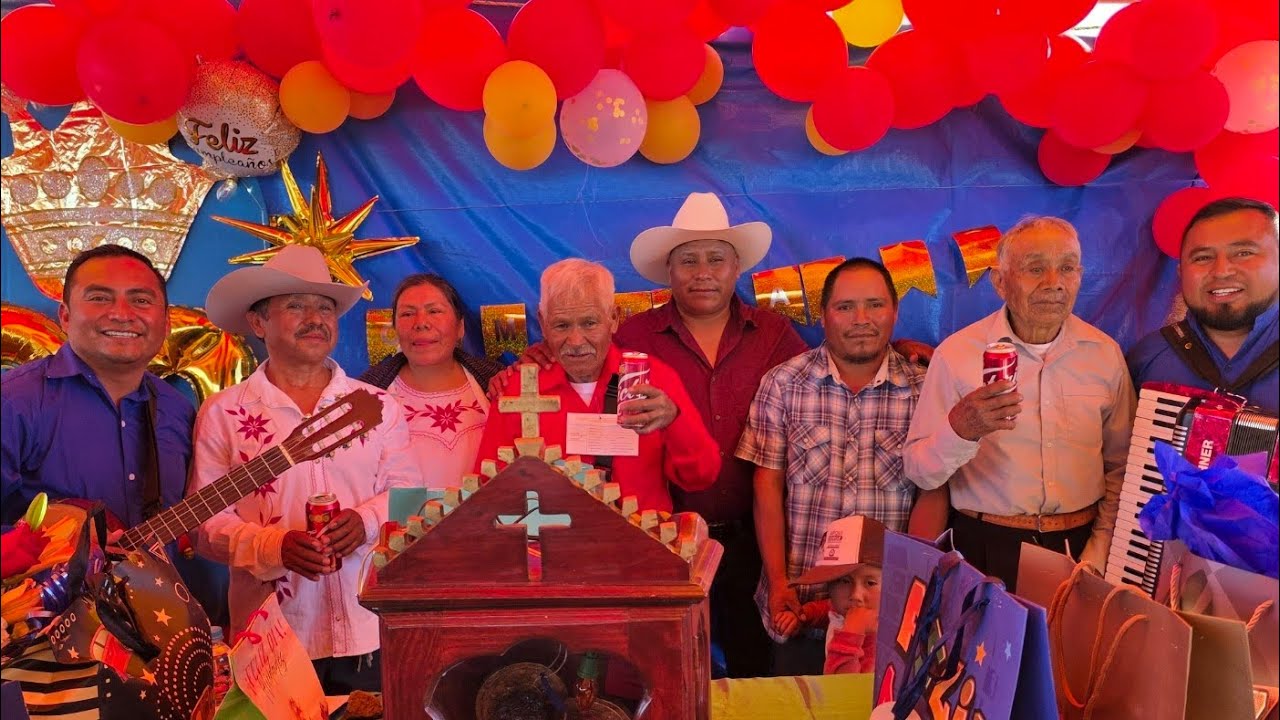 Cumpleaños de Tio Hilario Martinez de Loma Redonda San Juan Mixtepec Juxtlahuaca Oaxaca México 