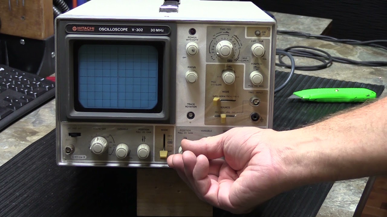 Unboxing a Vintage Hitachi V-303 Oscilloscope