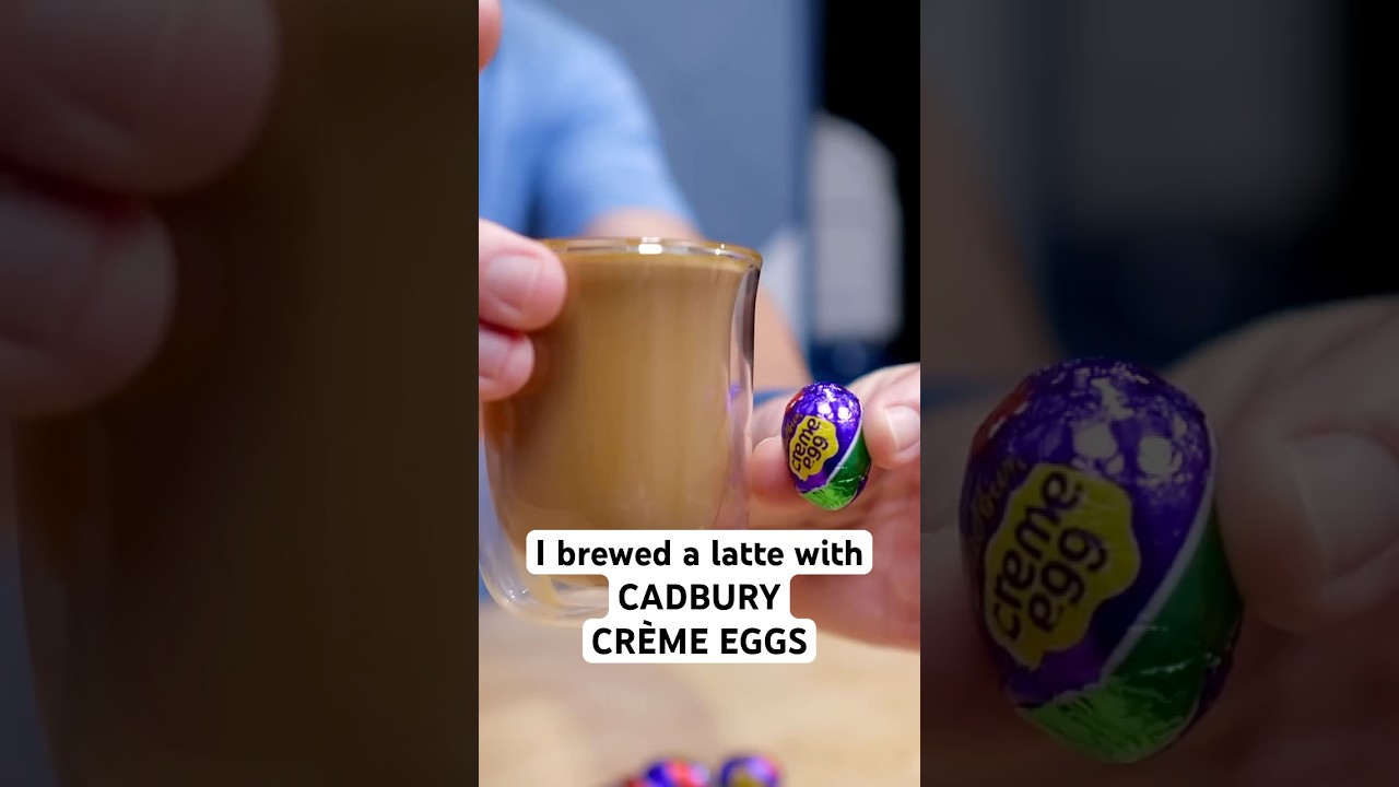 Я приготовила латте с шоколадными яйцами Cadbury Creme Eggs.